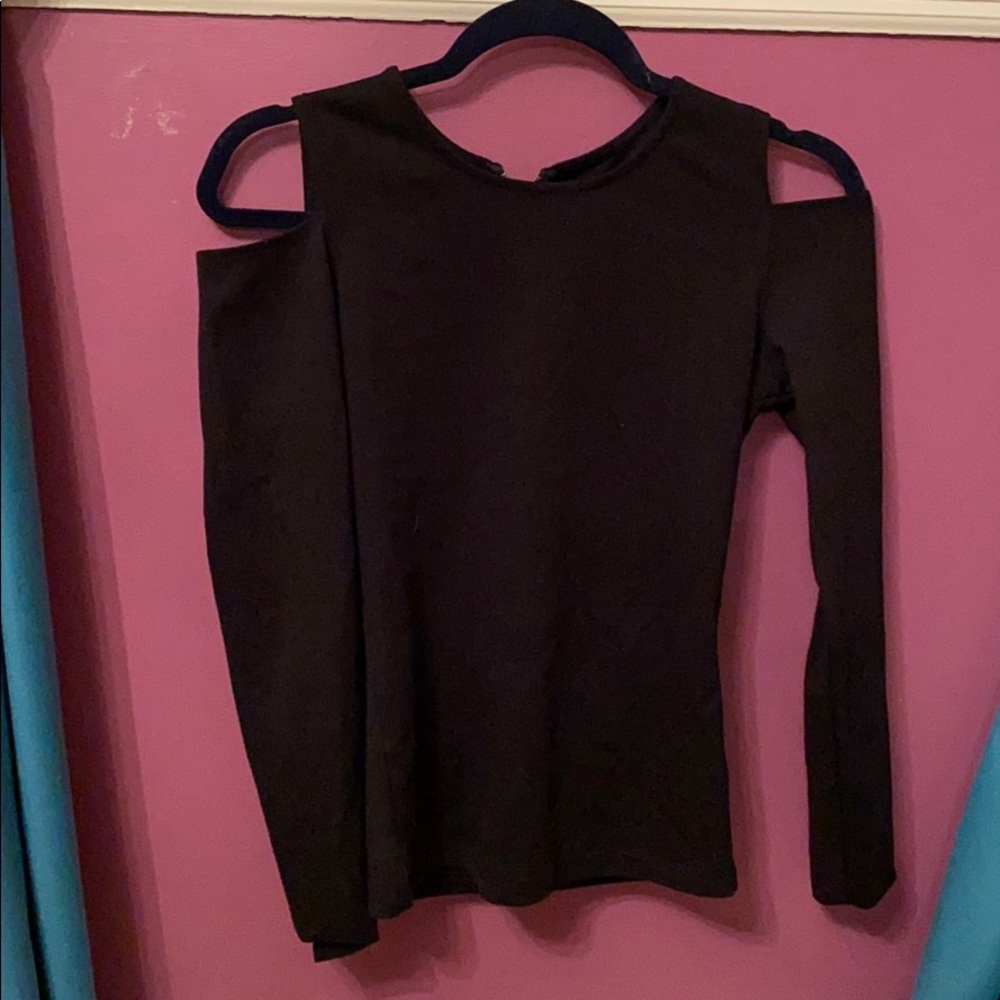 Cold shoulder shirt